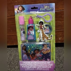 Disney Encanto Cosmetic Set with Purple Keychain